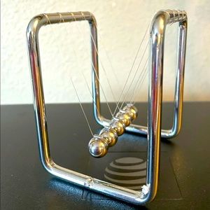 Mini Neuton’s Cradle